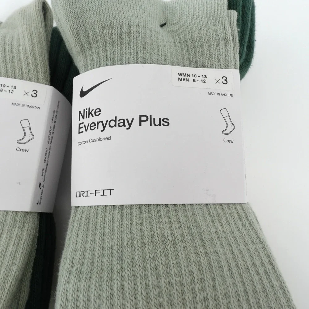 Nike everyday plus